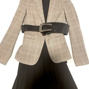 Giorgio Armani, made in Italy dress Belt. Size 42.